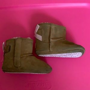 Ugg toddler boots